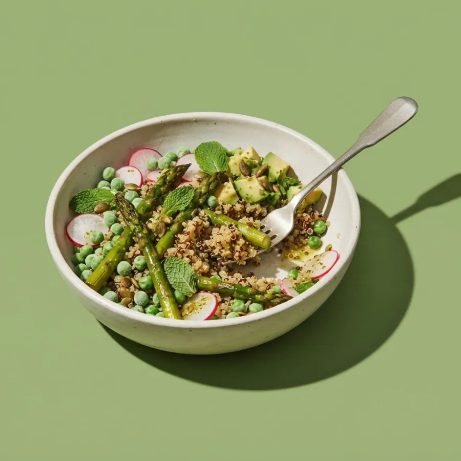 Spring quinoa bowl with asparagus and peas, photo 3
