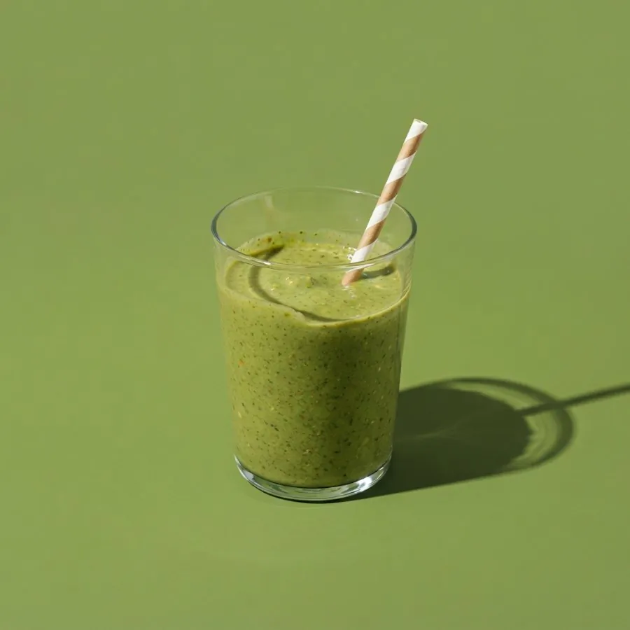 Spinach, banana and peanut butter smoothie, photo 3