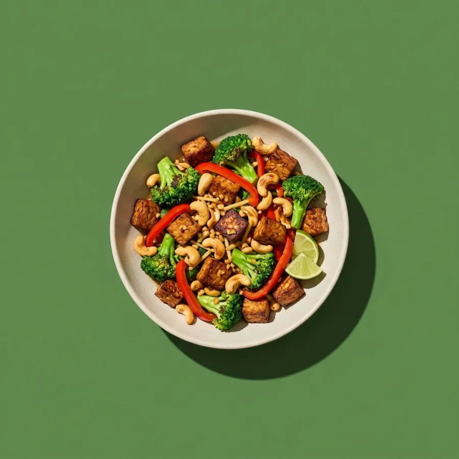Tempeh, broccoli and cashew stir-fry